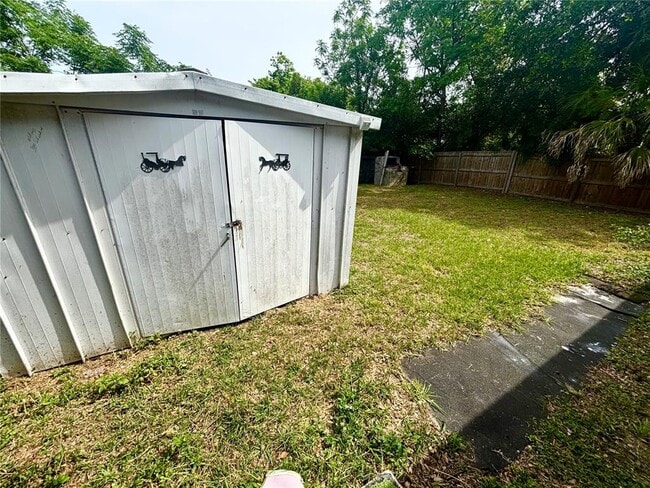 Building Photo - 1135 7th St N