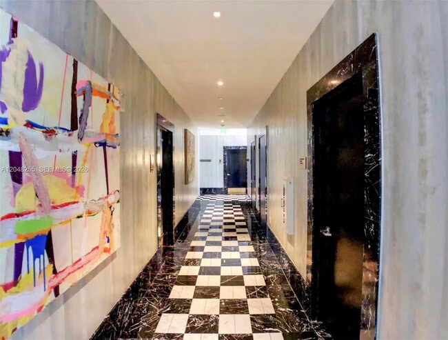 Building Photo - 485 Brickell Ave