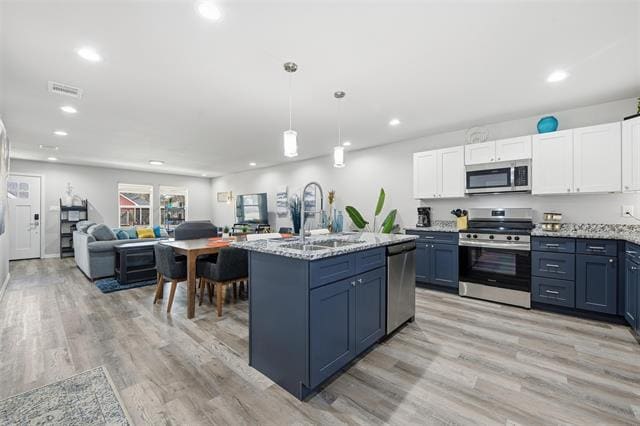 Building Photo - 933 River Rd