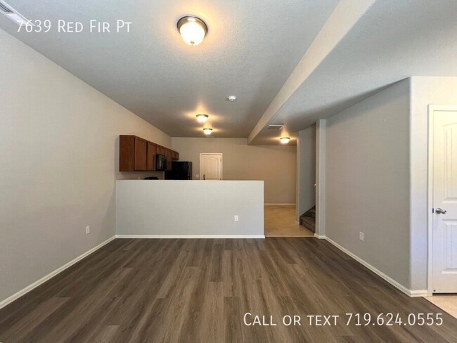 Building Photo - Contemporary, light-filled townhouse avail...