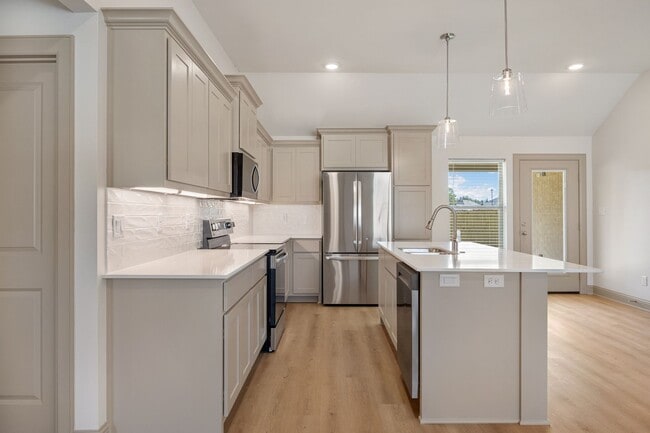 Building Photo - 3194 Dogwood Pk Blvd