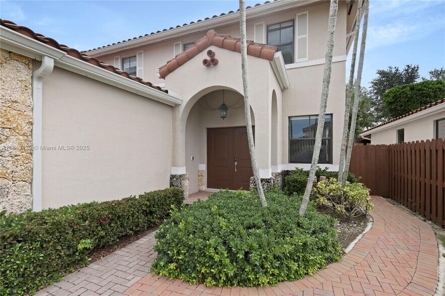Building Photo - 9955 NW 10th Ter