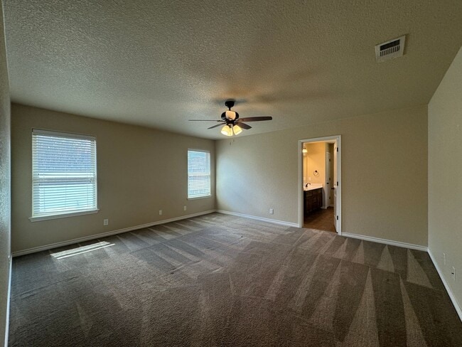 Building Photo - 6801 Deorsam Loop