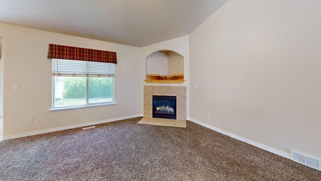 Building Photo - Herriman Rambler with Basement Apartment
