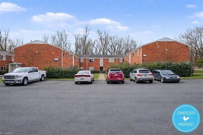 Building Photo - 1504 Autumn Dr