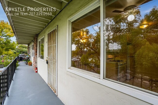 Building Photo - NOW Available In Benicia! 2 BD, 1 BA Condo...