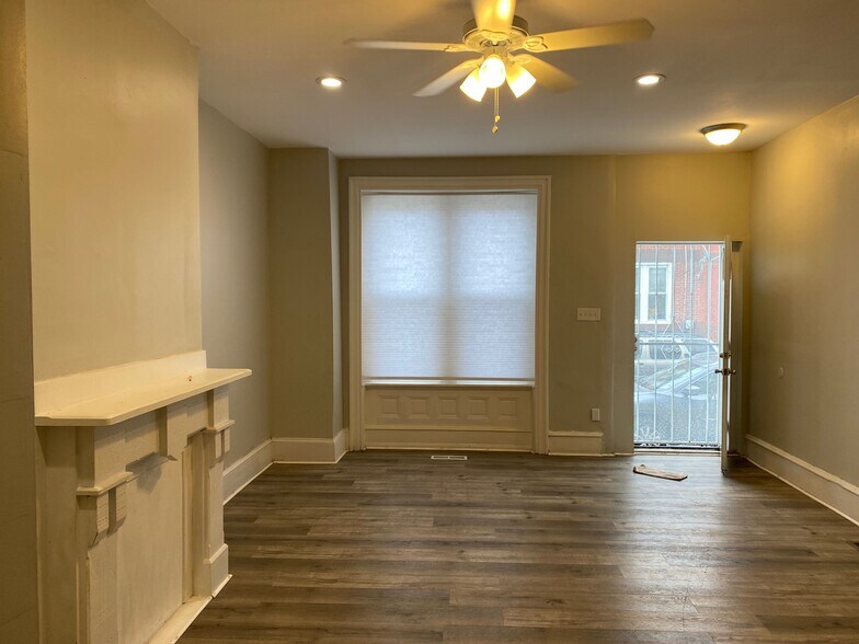 Living Room - Front Door - 2530 N 18th St