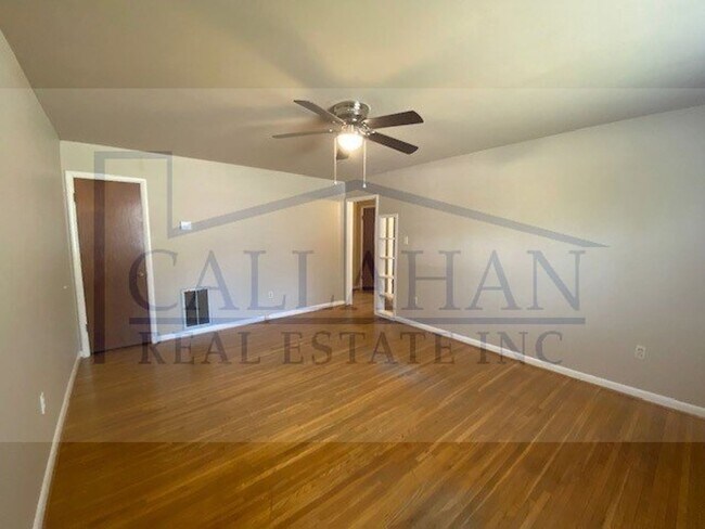 Building Photo - Park Hill 2 bedroom