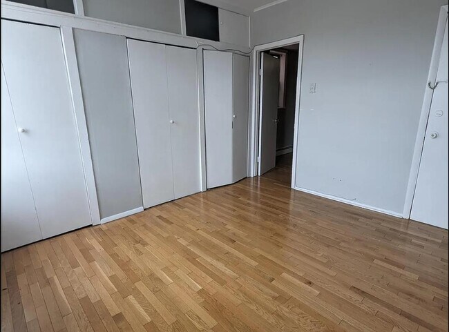 Building Photo - 187 Beacon Ave