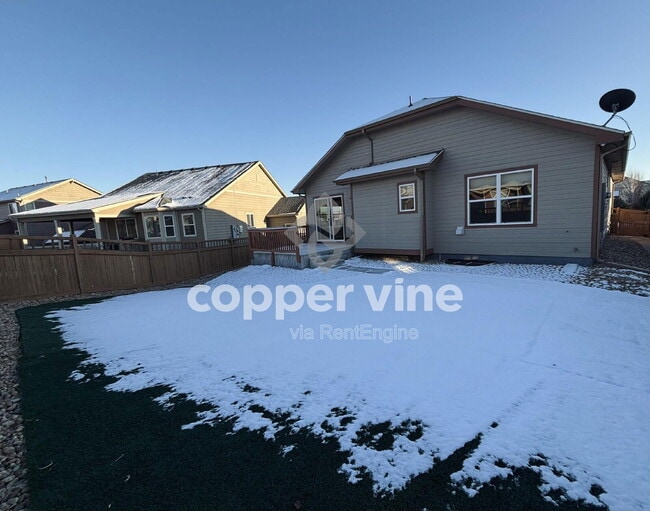 Building Photo - 5189 Thistle Dr