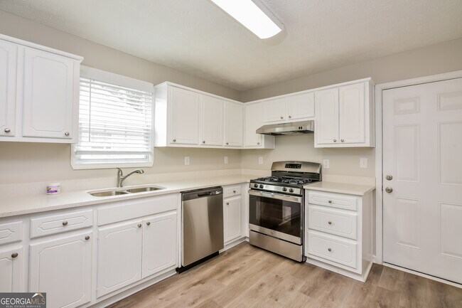 Building Photo - 1597 Cobbs Creek Ln