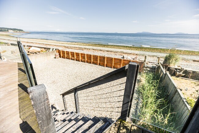 Building Photo - 1455 Edwards Dr