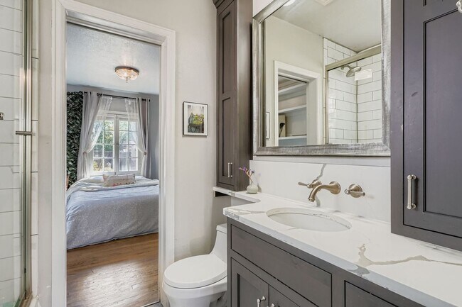 Building Photo - LOCATION LOCATION!! Updated 1925 Tudor-sty...