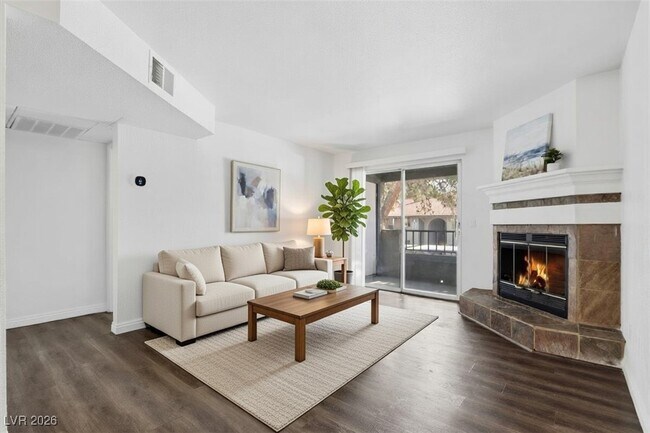 Building Photo - 2606 S Durango Dr