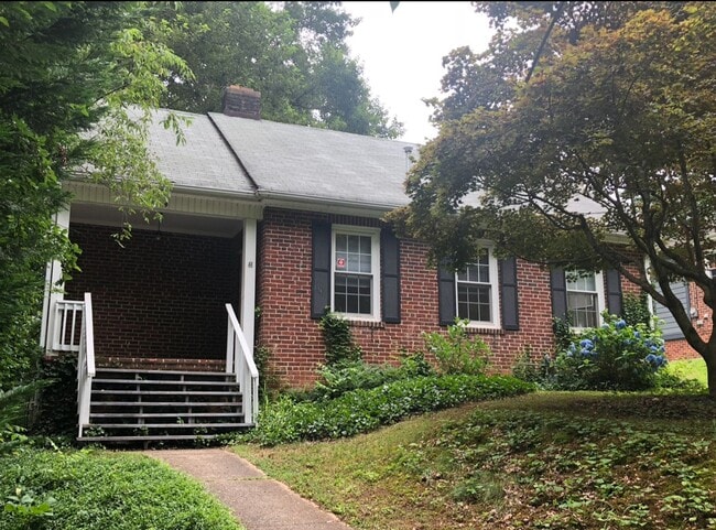 Building Photo - Enka Village Home for rent. 2 bedroom/1 ba...