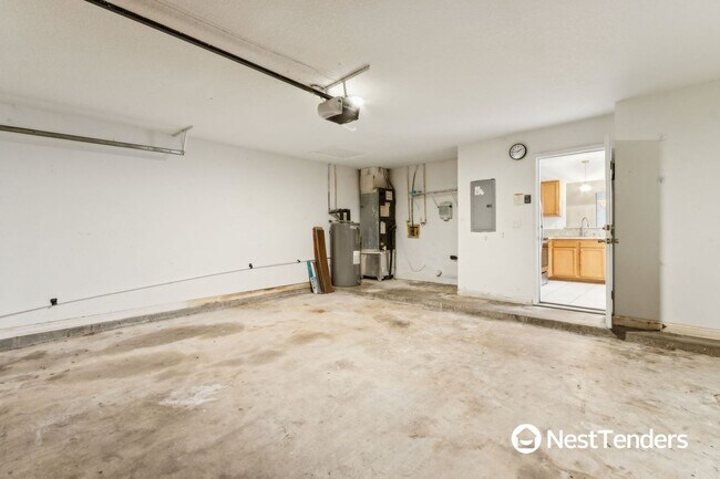 Building Photo - Great Amelia Island Location!