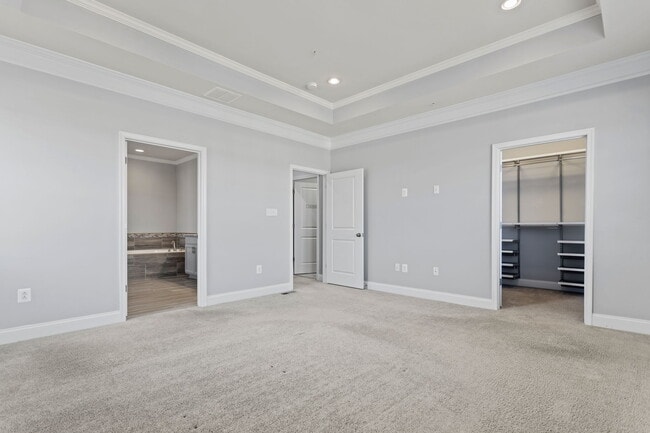 Primary Photo - 7086 Executive Way