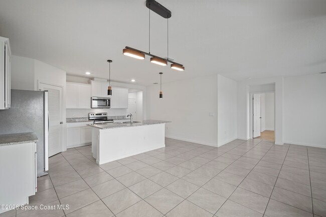 Building Photo - 1065 Dugan CIR SE
