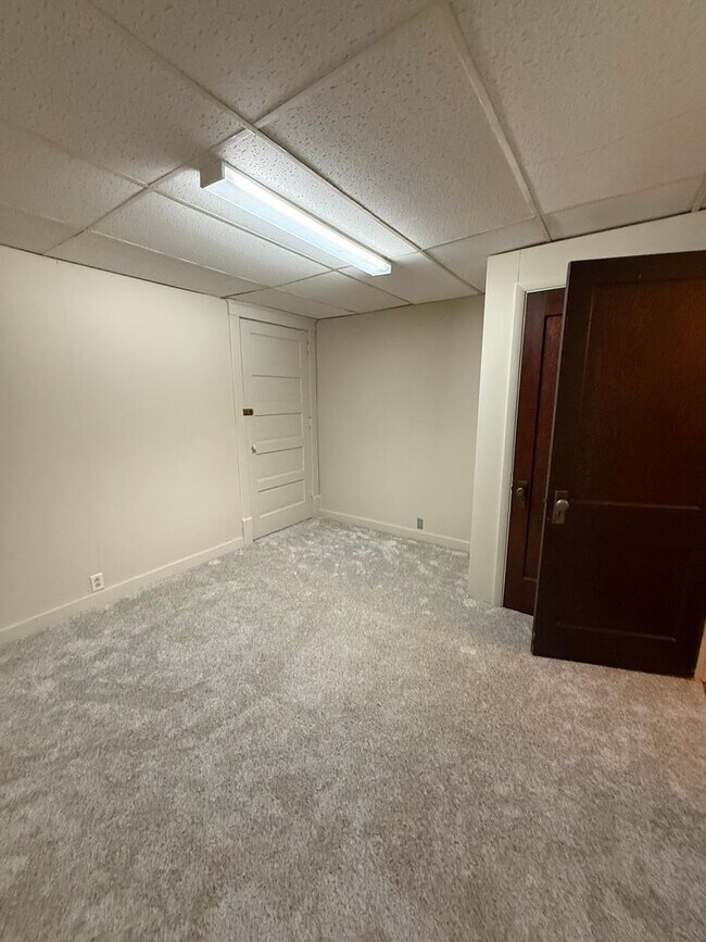 Building Photo - Vogue Building