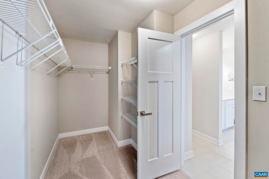 Generous walk-in closet - 3007 Sun Valley Dr