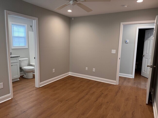 Building Photo - 2074