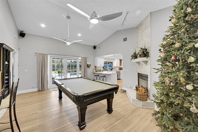 Building Photo - 8606 Arrowhead Dr