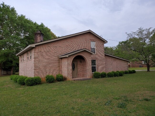 Building Photo - 110 Mack Ln