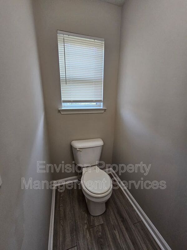 Building Photo - 1556 Arbor Pl Dr