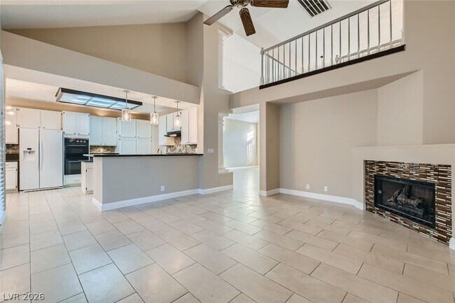 Building Photo - 7624 Desert Largo Ave