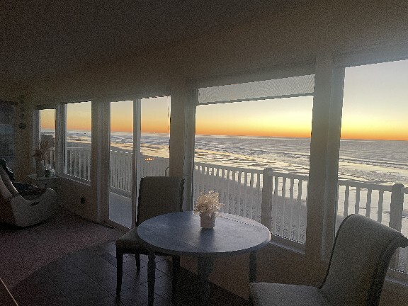 Building Photo - 257 SW Ebb Ave