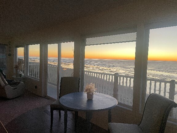 Building Photo - 257 SW Ebb Ave