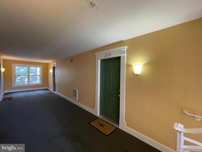 Building Photo - 9131 Gracious End Ct