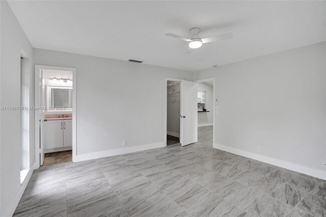 Building Photo - 3821 Arelia Dr