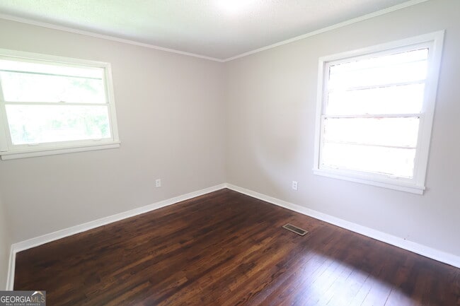Building Photo - 1465 Irwinton Rd