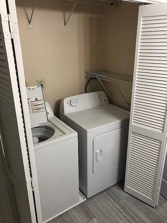 Building Photo - 4662 Louise St Claire Dr