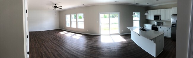 Building Photo - 505 Hicks Ave