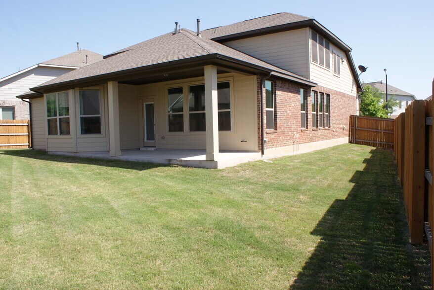 Building Photo - 3264 Pablo Cir