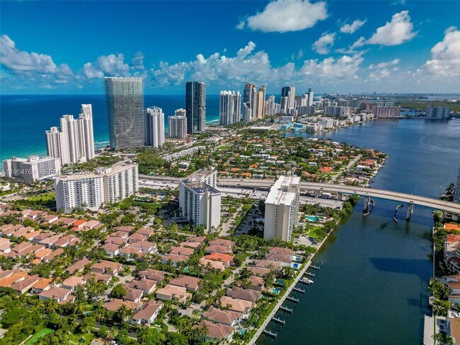 Building Photo - 19390 Collins Ave