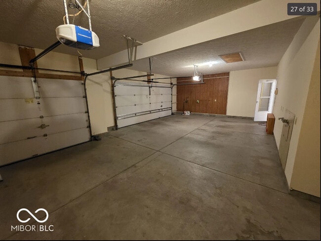 Building Photo - 10827 Putnam Pl