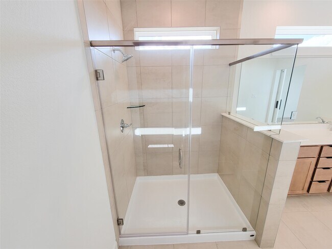 Building Photo - 10058 Rosette Dr