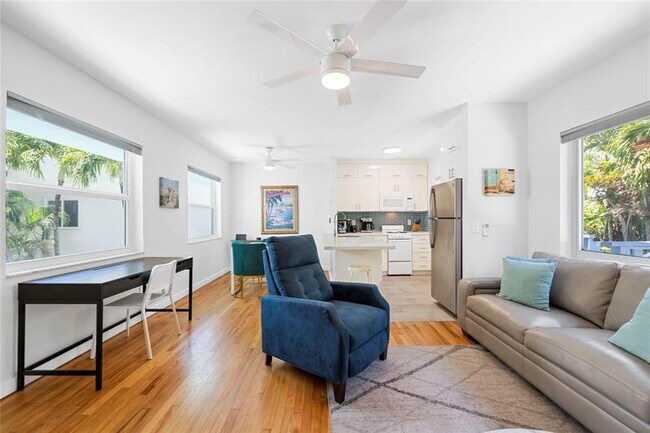 Building Photo - 3015 Seville St