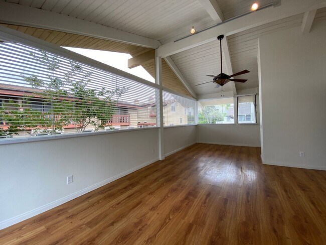 Building Photo - Lovely 2 Bedroom, 2 Bathroom Condo!