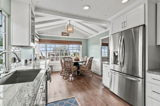 Building Photo - Virginia Way - Mohajer Unit A