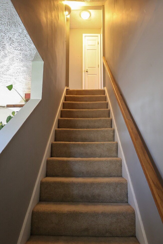 Building Photo - 1523 N Hershey Rd