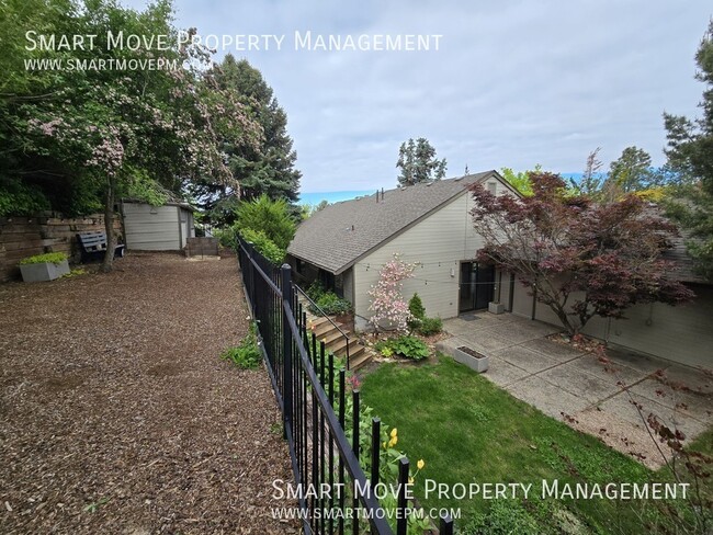 Building Photo - 945 Hearthstone Dr