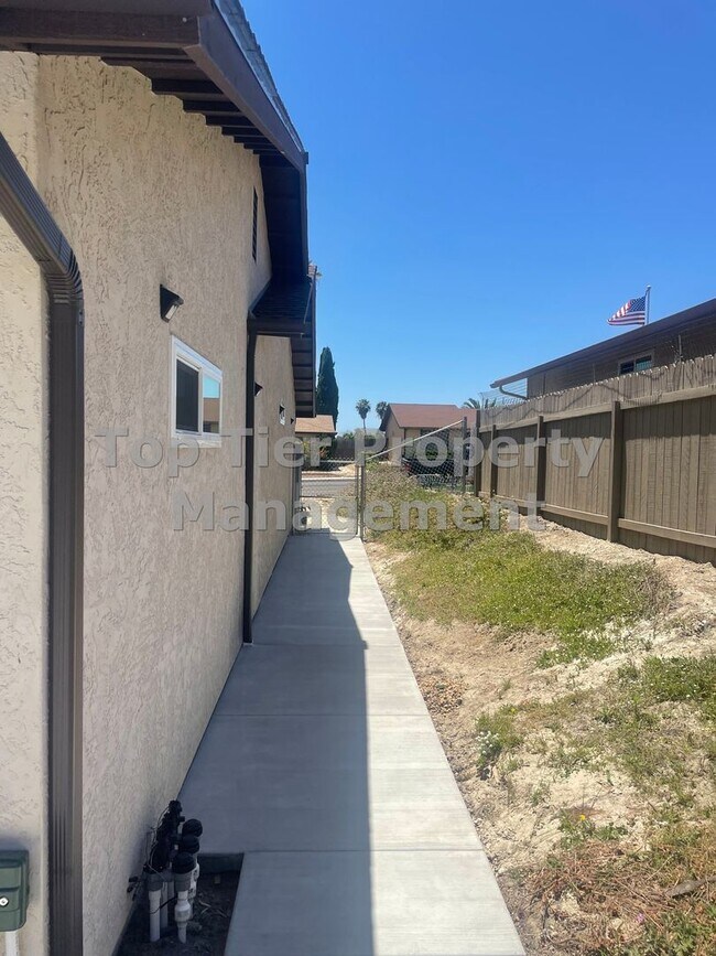 Building Photo - ***REMODELED Peacock Hills Community of Oceanside - 2 bed / 2 bath House*** 55+ ONLY