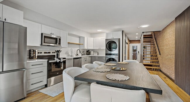 Building Photo - 3590 Water St NW