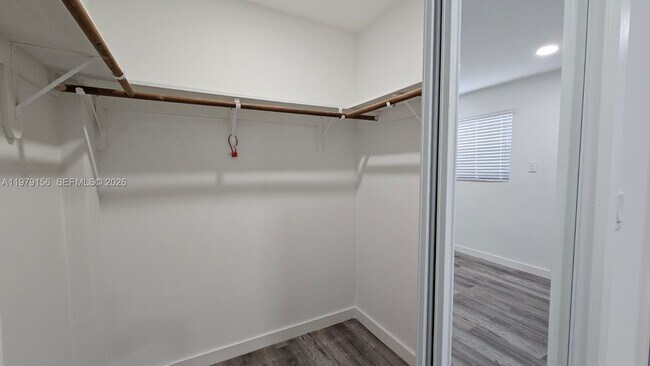 Building Photo - 1941 NW 32nd St