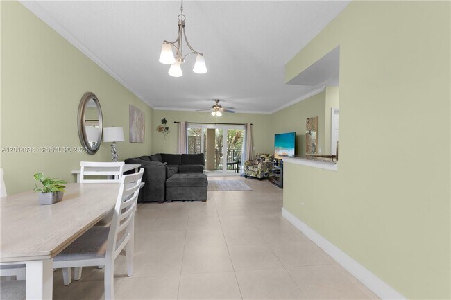 Building Photo - 2486 Centergate Dr