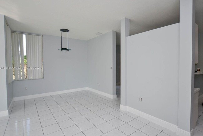 Building Photo - 3290 N 37th Terrace